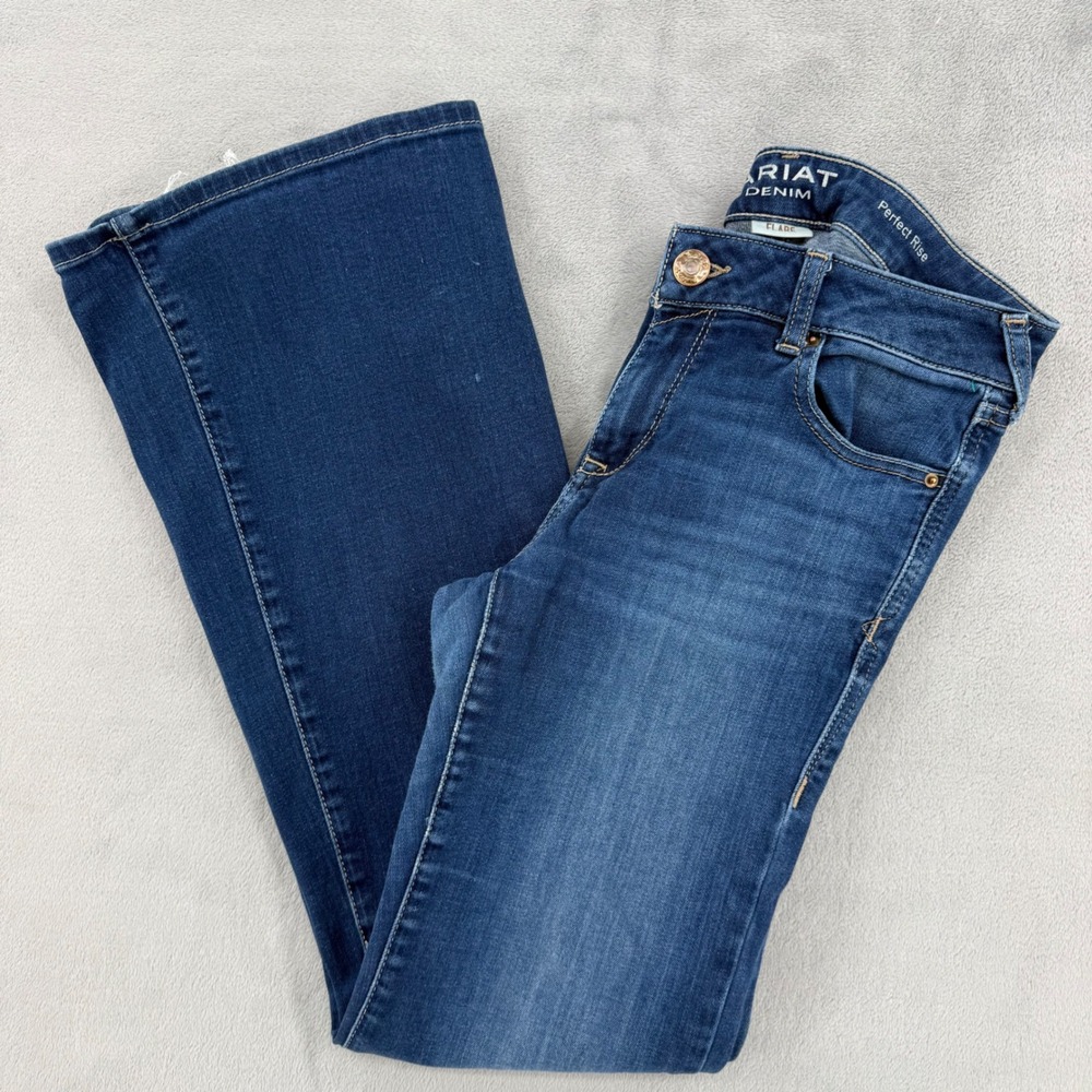 Ariat Denim Perfect Rise Flare Jeans Medium Wash Blue Womens 28R Cowgirl Western